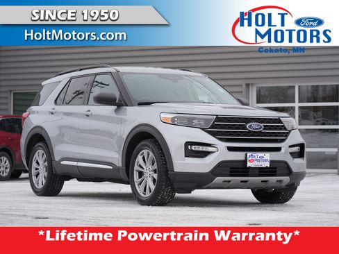 Used 2022 Ford Explorer XLT w/ Equipment Group 202A image 1