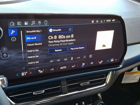 New 2026 Chevrolet Equinox EV LT AWD/4WD image 12