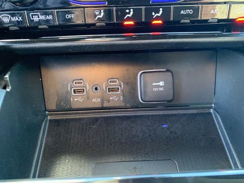 Used 2025 Jeep Grand Cherokee Laredo X w/ Luxury Tech Group I image 28