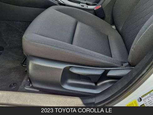 Used 2023 Toyota Corolla LE FWD image 15