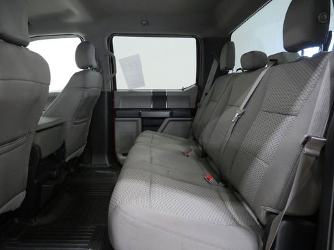 Used 2016 Ford F150 XLT AWD/4WD image 22