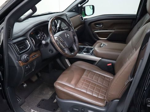 Used 2021 Nissan Titan Platinum Reserve w/ Moonroof Package image 24