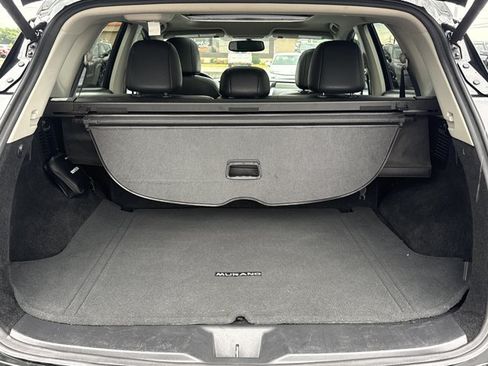 Used 2018 Nissan Murano SL w/ Moonroof Package AWD/4WD image 11