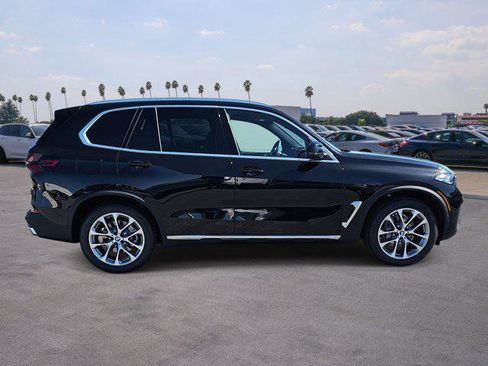New 2026 BMW X5 sDrive40i w/ Parking Assistance Package image 4
