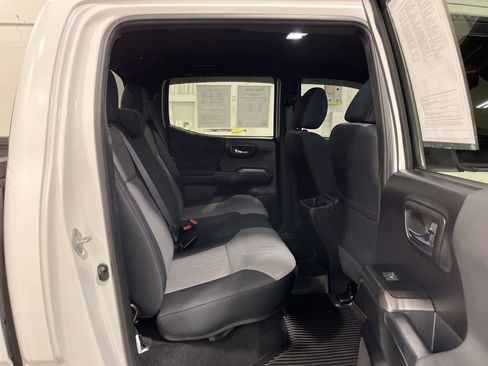 Used 2023 Toyota Tacoma TRD Off-Road w/ Technology Package image 26