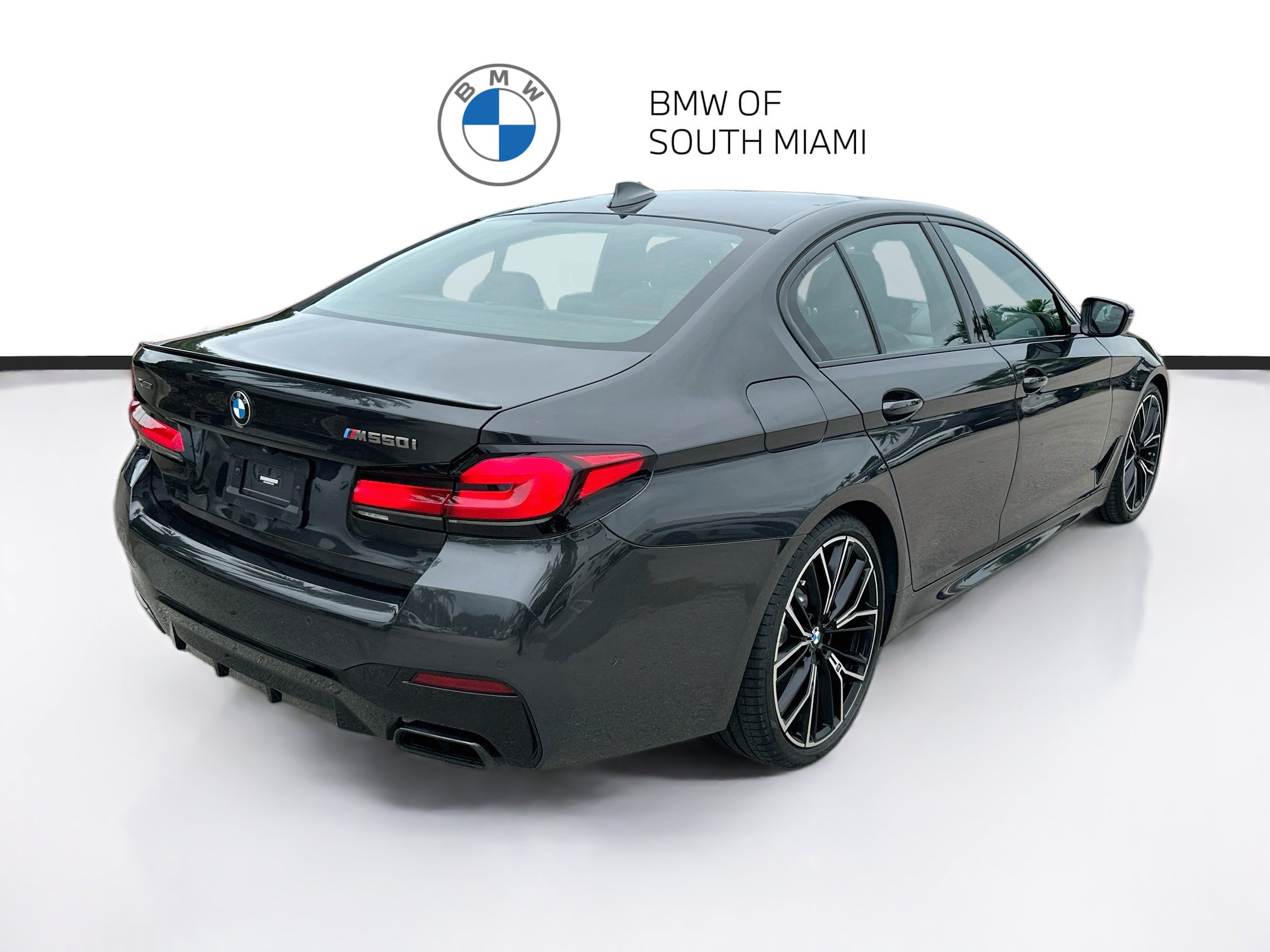 Used 2023 BMW M550i xDrive AWD/4WD image 7