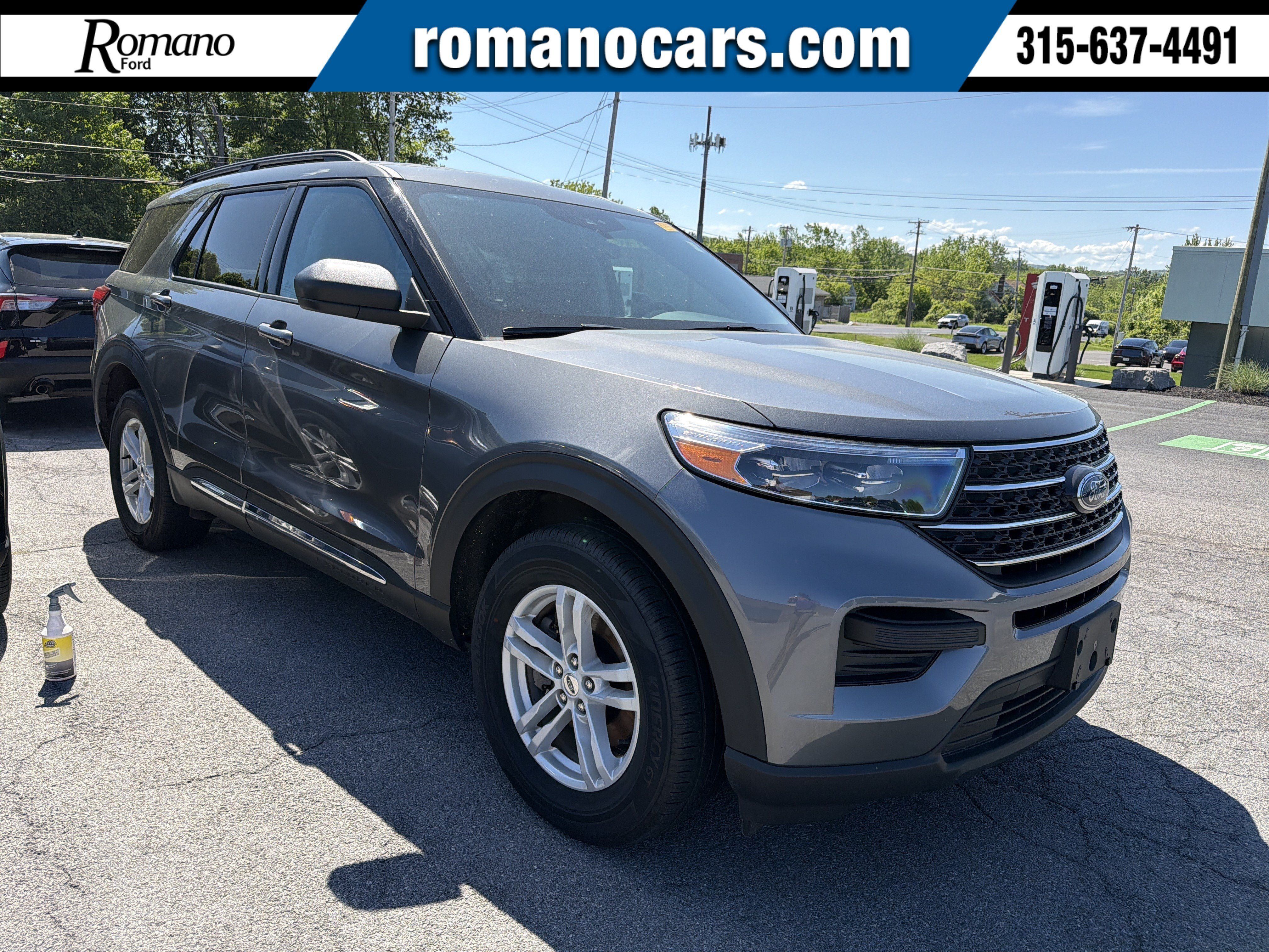 Used 2023 Ford Explorer XLT w/ Class IV Trailer Tow Package AWD/4WD image 1