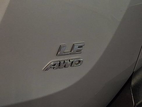 Used 2015 Toyota RAV4 LE AWD/4WD image 30