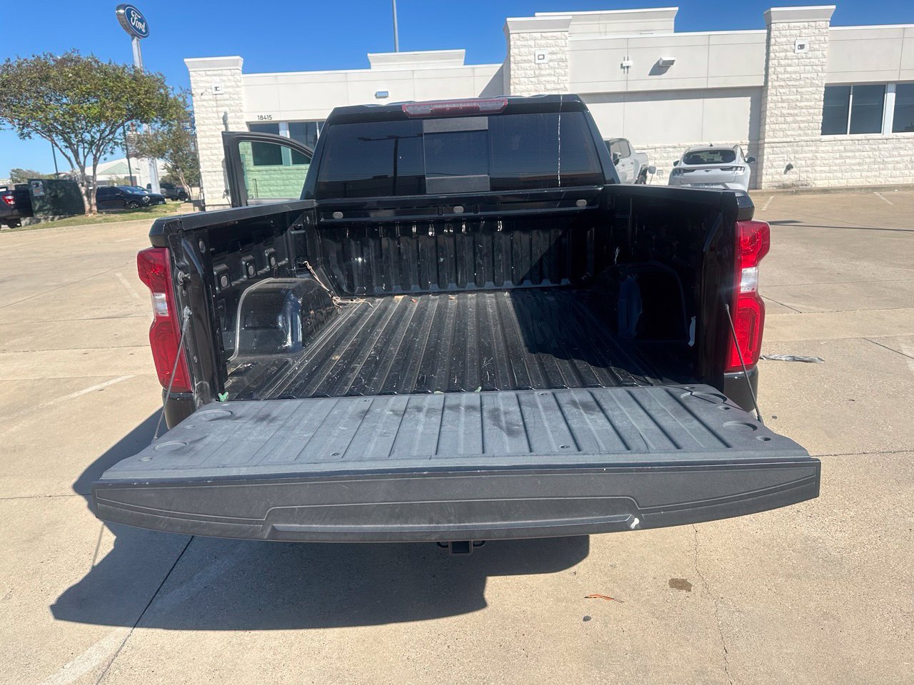 Used 2021 Chevrolet Silverado 1500 RST w/ Convenience Package II RWD image 14