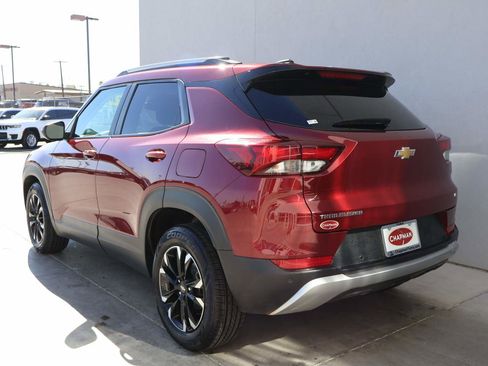 Used 2023 Chevrolet TrailBlazer LT w/ Convenience Package image 3