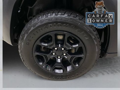 Used 2022 Jeep Cherokee Trailhawk w/ Trailer Tow Group AWD/4WD image 16