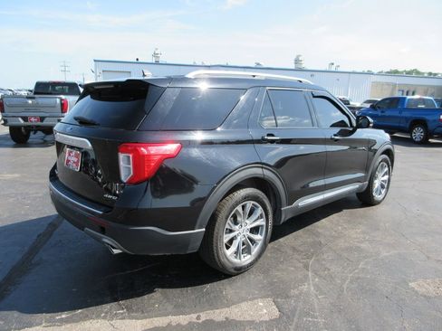 Used 2022 Ford Explorer Limited w/ Equipment Group 301A AWD/4WD image 5