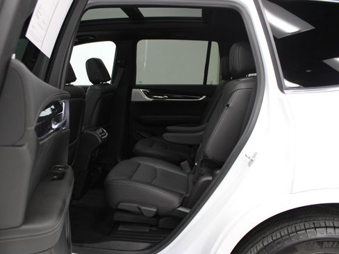 Certified 2024 Cadillac XT6 Premium Luxury image 37