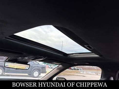 Used 2023 Hyundai Palisade Calligraphy image 12