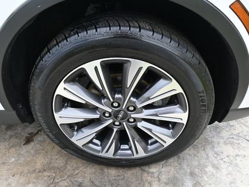 Used 2022 Lincoln Corsair Reserve AWD/4WD image 11