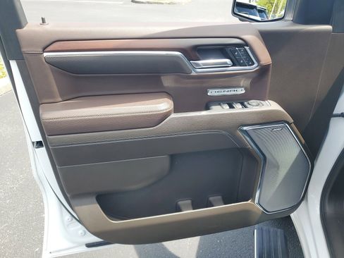 Used 2024 GMC Sierra 1500 Denali w/ Denali Reserve Package image 14