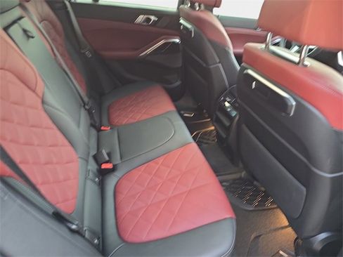 Used 2026 BMW X6 xDrive40i image 13