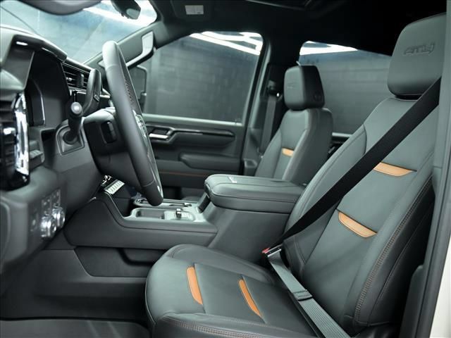 New 2026 GMC Sierra 2500 AT4 w/ AT4 Premium Plus Package AWD/4WD image 21