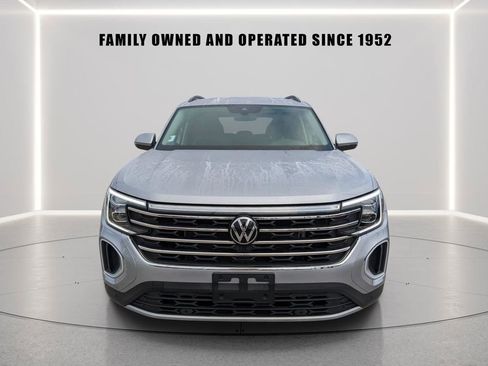 Certified 2025 Volkswagen Atlas SE AWD/4WD image 9