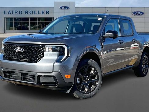 New 2026 Ford Maverick Lariat w/ Black Appearance Package image 1