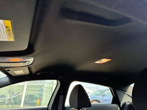 Certified 2025 Hyundai Elantra Sport image 21