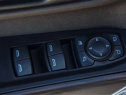 Used 2019 GMC Sierra 1500 SLT w/ SLT Premium Package image 18