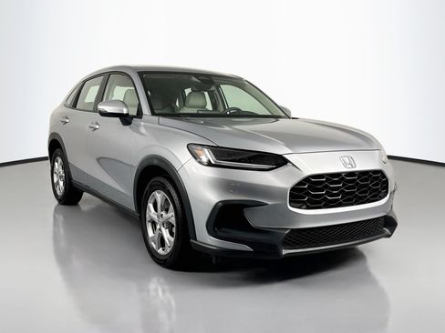 Certified 2024 Honda HR-V LX image 3
