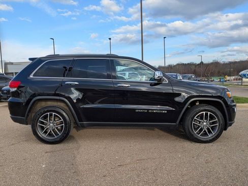 Used 2018 Jeep Grand Cherokee Limited w/ Trailer Tow Group IV image 4