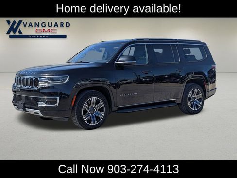 Used 2024 Jeep Wagoneer Series II w/ Flexible Seating Group RWD image 3