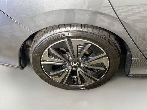 Used 2017 Honda Civic EX-L image 33