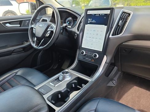 Used 2022 Ford Edge SEL w/ Sport Appearance Package AWD/4WD image 16