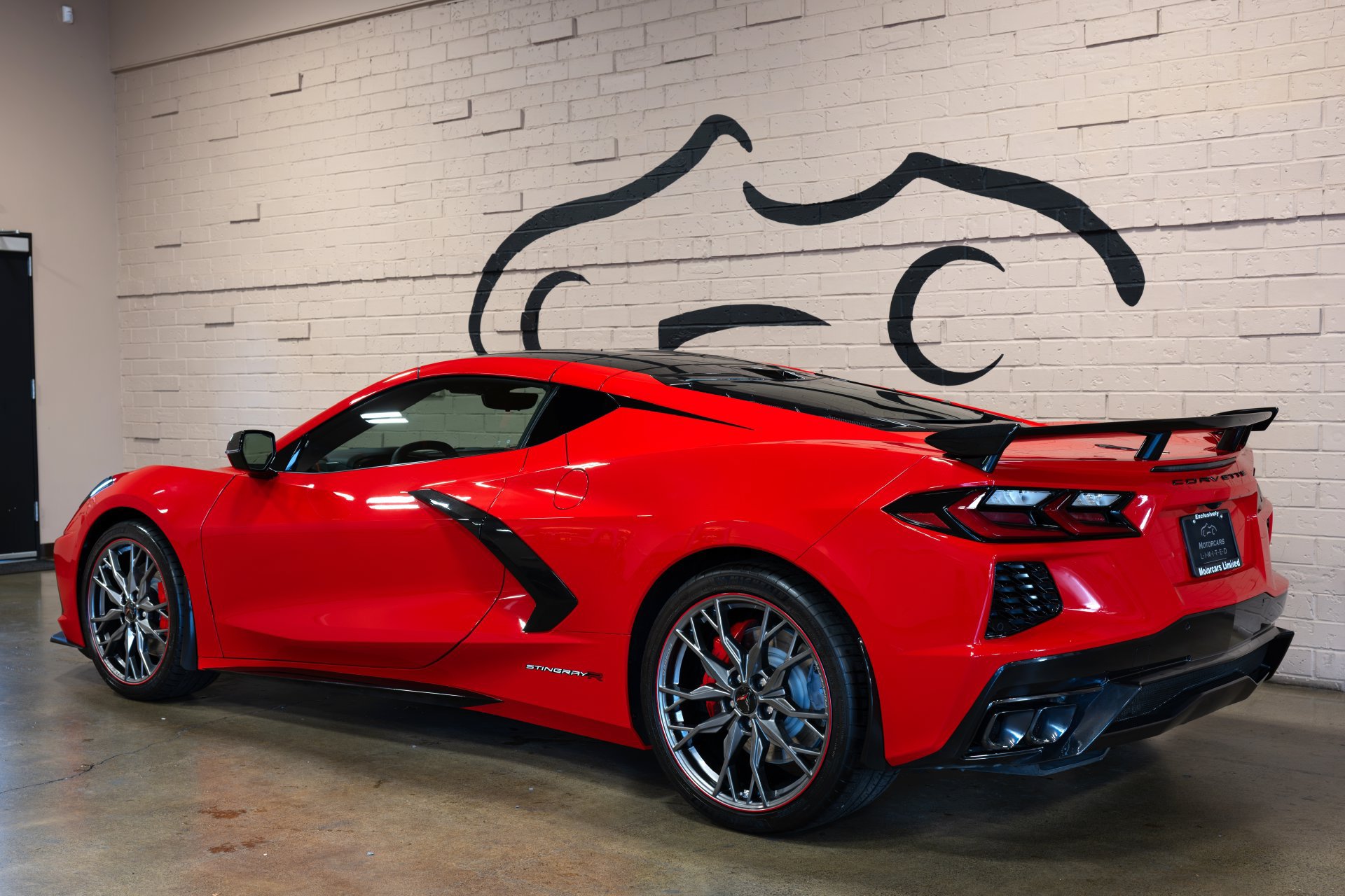 Used 2025 Chevrolet Corvette Stingray Premium Cpe w/ Z51 Performance Package RWD image 11
