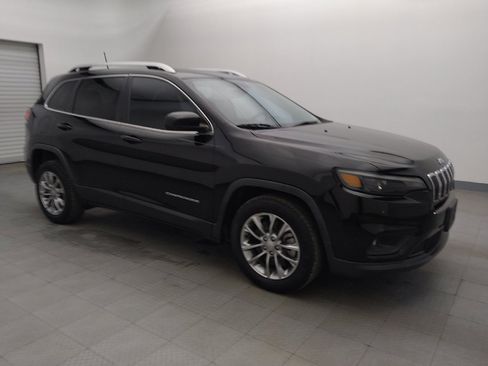 Used 2019 Jeep Cherokee Latitude Plus w/ Comfort/Convenience Group image 11