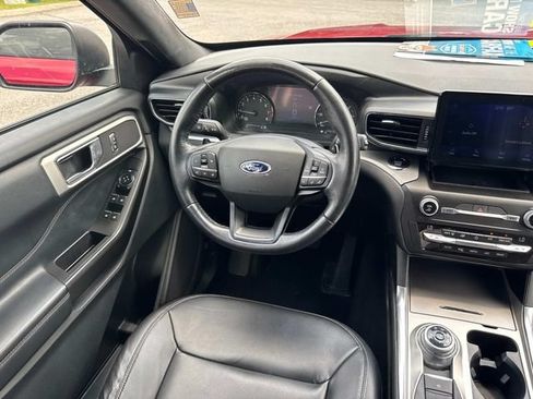Used 2020 Ford Explorer XLT w/ Equipment Group 202A AWD/4WD image 20
