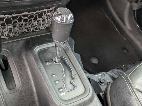 Used 2014 Jeep Wrangler Unlimited Sahara w/ Max Tow Package image 25