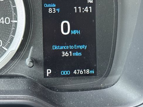Certified 2022 Toyota Corolla SE w/ SE Premium Package FWD image 3