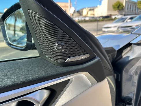 Used 2023 BMW i4 eDrive40 image 11