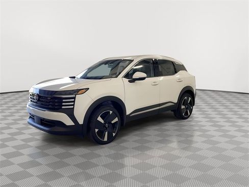 Certified 2025 Nissan Kicks SR image 6