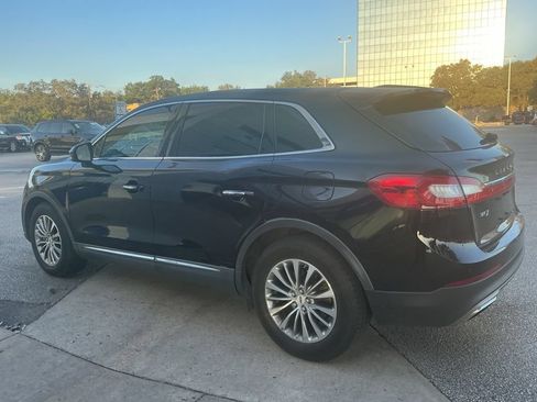 Used 2016 Lincoln MKX Select w/ Select Plus Package FWD image 3