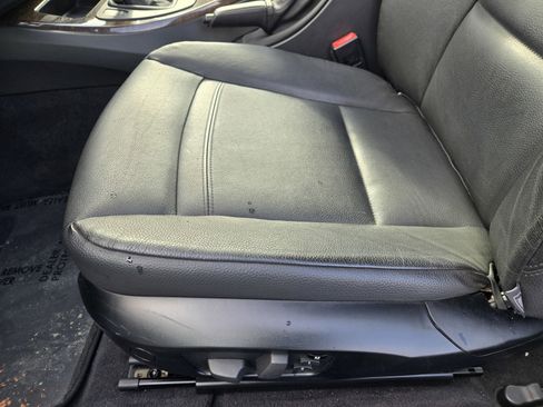 Used 2011 BMW 328i Coupe image 13