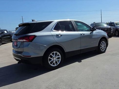 Used 2023 Chevrolet Equinox LT w/ LPO, Floor Liner Package AWD/4WD image 8