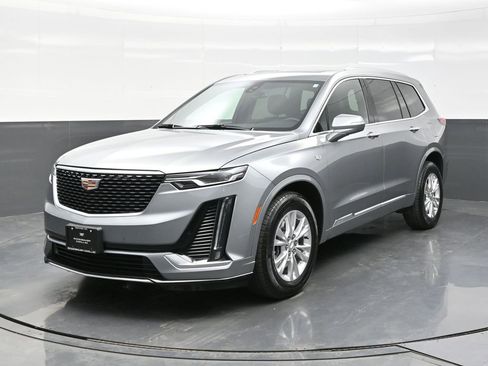 New 2025 Cadillac XT6 Luxury w/ LPO, Floor Liner Package image 2