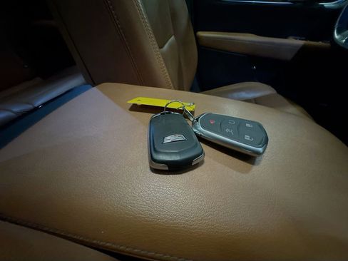 Used 2020 Cadillac XT5 Premium Luxury image 42