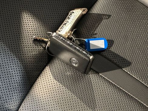 Used 2025 MAZDA CX-70 3.3 Turbo w/ Preferred Package image 22