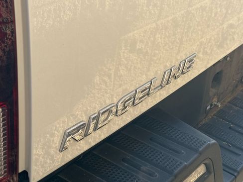 Used 2019 Honda Ridgeline Sport image 10