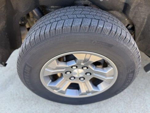 Used 2019 Chevrolet Tahoe LS w/ Enhanced Driver Alert Package image 20