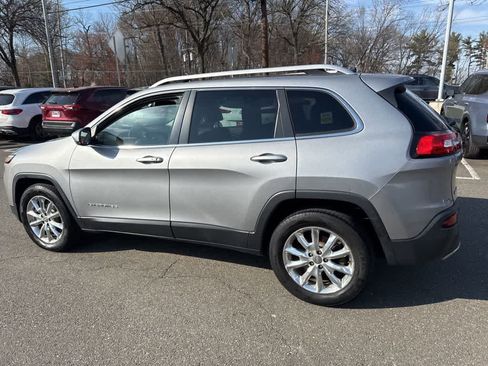 Used 2015 Jeep Cherokee Limited image 18