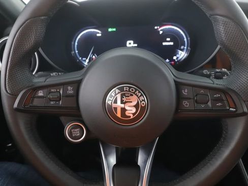 Used 2024 Alfa Romeo Giulia Ti AWD/4WD image 21