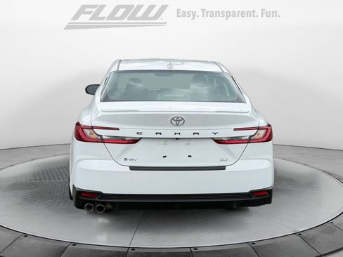 Certified 2026 Toyota Camry SE w/ Convenience Package FWD image 8