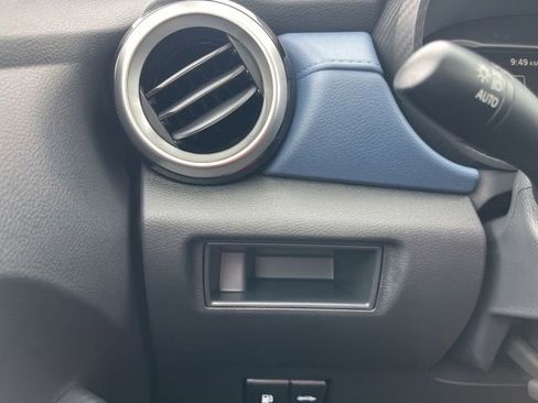 Used 2025 Nissan Versa SV image 24